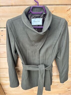 Babaton ‘The Connor Coat’ in Olive Green